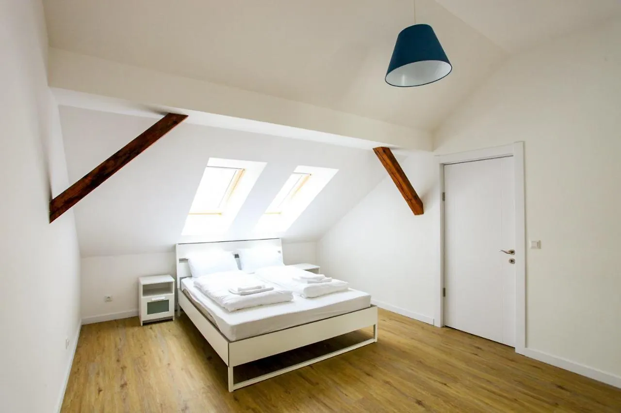 Churchill Apartments Prague Aparthotel